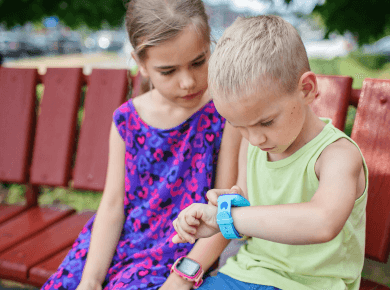 chytré hodinky pro děti mohou být skvělým pomocníkem, dbejte ale na bezpečnost citlivých údajů