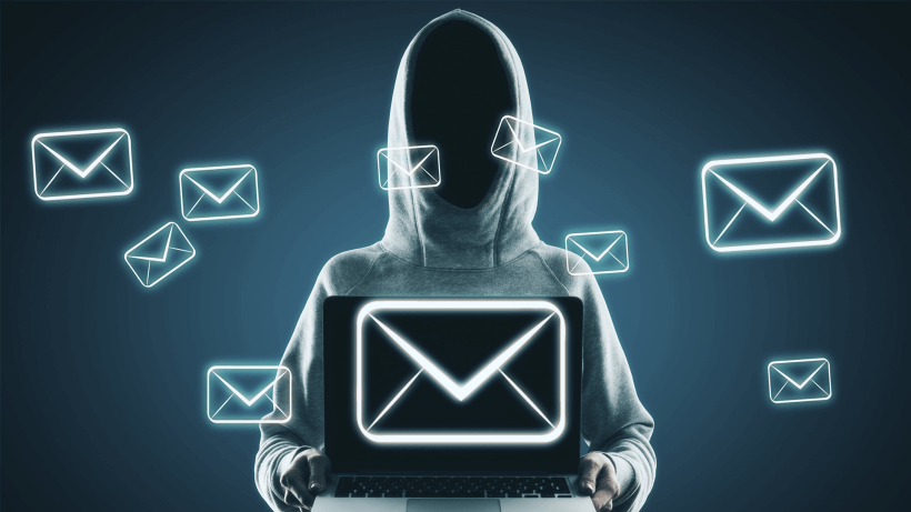hacker může napadnout náš email a unést nám účet