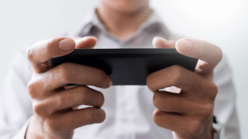 ackeři se zaměřují na mobilní hry